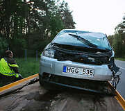 Trijų automobilių avarija Trakų rajone: 1,84 promilės girtumas ir du žmonės ligoninėje