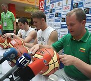 Lietuvos a&scaron;tuoniolikmečiai krep&scaron;ininkai ir fanų zonos pristatymas