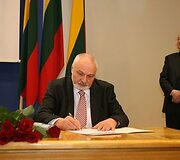 Valentinas Mazuronis