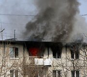 Prie&scaron; įsiverždami į butą, milicininkai į jį metė kovinę granatą, kuri sukėlė gaisrą.