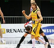 Vilniaus &bdquo;Lietuvos rytas&ldquo; i&scaron;vykoje 73:64 palaužė &Scaron;iaulių &bdquo;&Scaron;iaulius&ldquo; (2008.03.21).