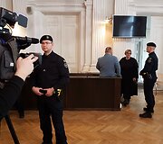 Teismo posėdžio pertraukos metu