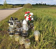 Gedulo žvakių gausa įvykio vietoje