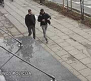 Užfiksuoti jauni vyrai