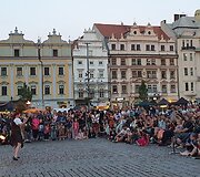 Pilzeno mieste dažnai &scaron;urmuliuoja folkloro, teatro ir kitokio meno renginiai, festivaliai