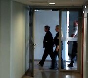 Teisme buvo sprendžiama dėl įtariamosios narkotikų byloje suėmimo