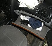 Automobilis &bdquo;Peugeot 406&ldquo; po avarijos