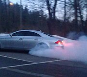 Padangų svilinimas su &bdquo;Mercedes&ldquo;