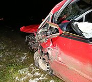 Automobilis &bdquo;VW Sharan&ldquo; įvykio vietoje 
