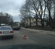 Sunkvežimio avarijos vietoje