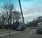 Sunkvežimio avarijos vietoje