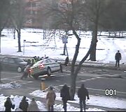 Po įvykio aplinkiniai atvertė &bdquo;&Scaron;kodą&ldquo; ant ratų, prie jų prisidėjo ir pats policininkas, nors tai turėtų būti vertinama kaip avarijos padarinių klastojimas.