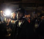 Džiūgaujantys palestiniečiai