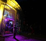 &Scaron;e&scaron;tadienio vakarą kultūros projekto &bdquo;Tebūnie naktis&ldquo; organizatoriai vilioja sostinėje pasigrožėti daugybe ypatingų meno projektų.