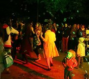 &Scaron;e&scaron;tadienio vakarą kultūros projekto &bdquo;Tebūnie naktis&ldquo; organizatoriai vilioja sostinėje pasigrožėti daugybe ypatingų meno projektų.
