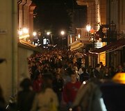 &Scaron;e&scaron;tadienio vakarą kultūros projekto &bdquo;Tebūnie naktis&ldquo; organizatoriai vilioja sostinėje pasigrožėti daugybe ypatingų meno projektų.