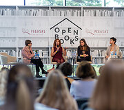 Festivalio &bdquo;Open books&ldquo; akimirka