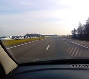 Spūstis 26 kilometre, važiuojant nuo Vilniaus Panevėžio kryptimi. 
