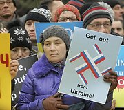 Ukrainą palaikantys protestuotojai