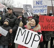 Ukrainą palaikantys protestuotojai