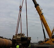 Į Gaižiūnų geležinkelio stotį sekmadienį atgabenta pirmoji dalis sunkiosios Jungtinių Valstijų karių technikos