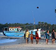 Turistai &Scaron;ri Lankos paplūdimiuose