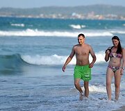 Turistai &Scaron;ri Lankos paplūdimiuose
