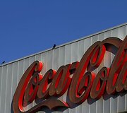 &bdquo;Coca Cola&ldquo;