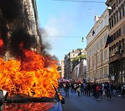 Protestuotojai Romos gatvėse