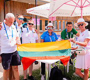 Daina Gudzinevičiūtė (viduryje)