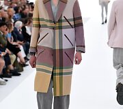 &bdquo;Ermenegildo Zegna&ldquo; 2016 m. pavasario-vasaros kolekcijos modelis