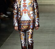 &bdquo;Dolce & Gabbana&ldquo; 2016 m. pavasario-vasaros kolekcijos modelis