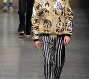 &bdquo;Dolce & Gabbana&ldquo; 2016 m. pavasario-vasaros kolekcijos modelis