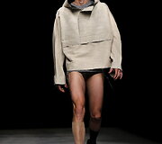 Rory Parnell Mooney 2016 m. pavasario-vasaros kolekcijos modelis 