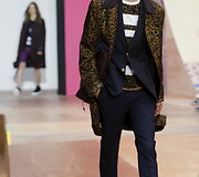 &bdquo;Coach&ldquo;  2016 m. pavasario-vasaros kolekcijos modelis 