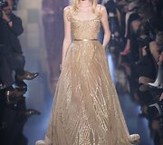 &bdquo;Elie Saab&ldquo; 2015 m. auk&scaron;tosios mados kolekcijos modelis 