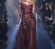 &bdquo;Elie Saab&ldquo; 2015 m. auk&scaron;tosios mados kolekcijos modelis 