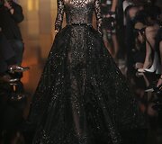 &bdquo;Elie Saab&ldquo; 2015 m. auk&scaron;tosios mados kolekcijos modelis 