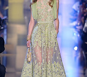 &bdquo;Elie Saab&ldquo; 2015 m. auk&scaron;tosios mados kolekcijos modelis 