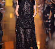 &bdquo;Elie Saab&ldquo; 2015 m. auk&scaron;tosios mados kolekcijos modelis 