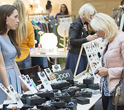 &bdquo;Fashion Vilnius SHOP&rdquo; galima įsigyti jaunų dizainerių kūrinių