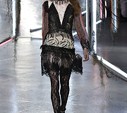 &bdquo;Rodarte&ldquo; 2016 m. pavasario-vasaros kolekcijos pristatymo momentas