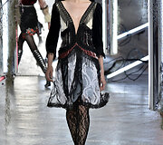 &bdquo;Rodarte&ldquo; 2016 m. pavasario-vasaros kolekcijos pristatymo momentas
