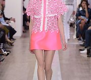 &bdquo;Emanuel Ungaro&ldquo; 2016 m. pavasario-vasaros kolekcijos pristatymas