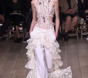 &bdquo;Alexander McQueen&ldquo; 2016 m. pavasario-vasaros kolekcijos pristatymas