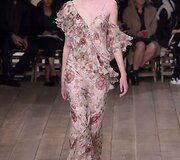 &bdquo;Alexander McQueen&ldquo; 2016 m. pavasario-vasaros kolekcijos pristatymas