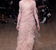&bdquo;Alexander McQueen&ldquo; 2016 m. pavasario-vasaros kolekcijos pristatymas