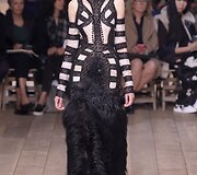 &bdquo;Alexander McQueen&ldquo; 2016 m. pavasario-vasaros kolekcijos pristatymas