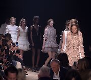 &bdquo;Alexander McQueen&ldquo; 2016 m. pavasario-vasaros kolekcijos pristatymas