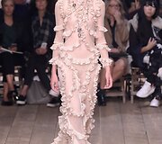 &bdquo;Alexander McQueen&ldquo; 2016 m. pavasario-vasaros kolekcijos pristatymas